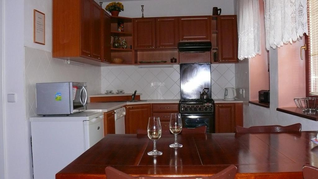 Apartment Zelezny Hrozen Valtice Zimmer foto